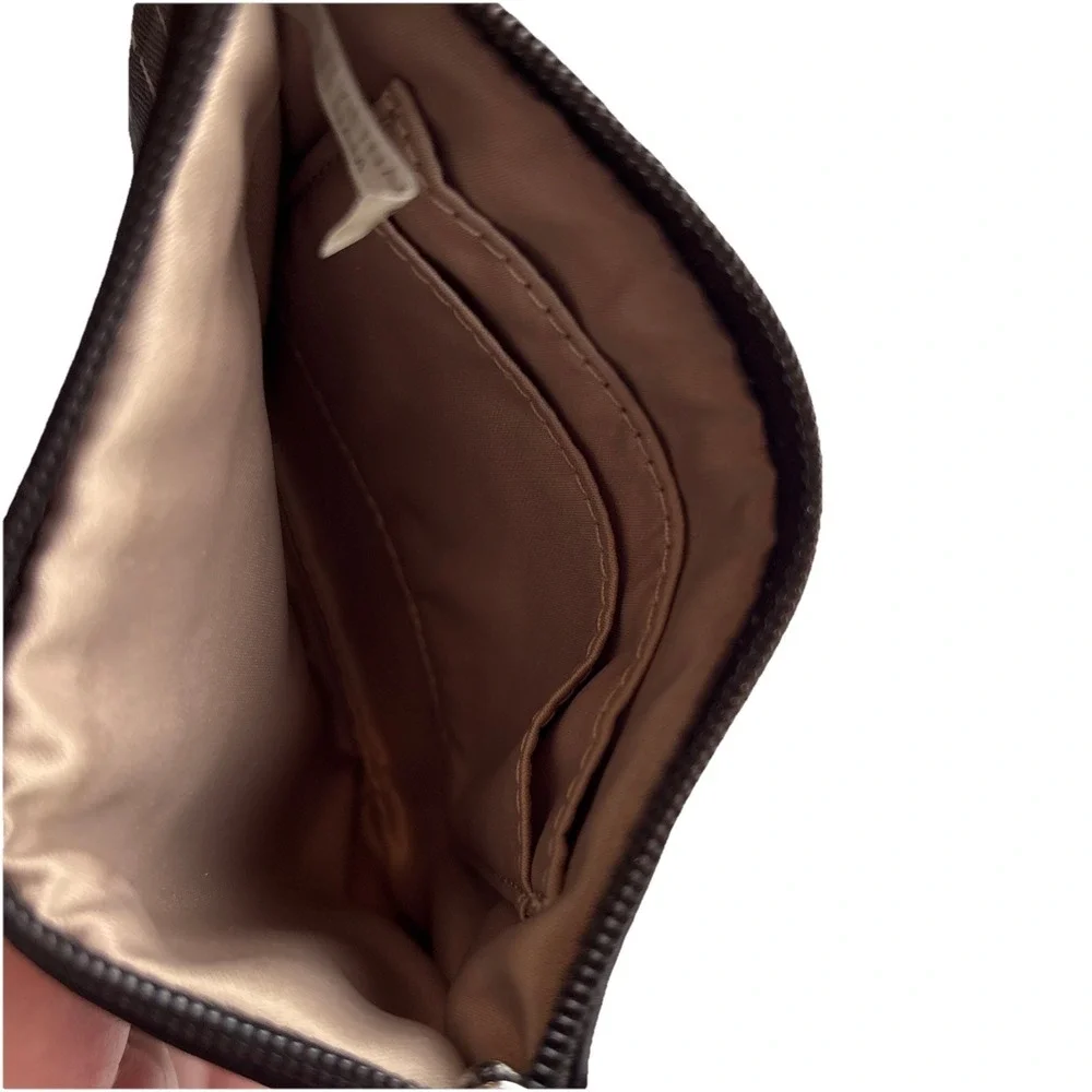 COACH PEYTON SIGNATURE DREAM C Y2K 90s BROWN/CREAM WRISTLET APPROX. 4 1/2 X 6‎